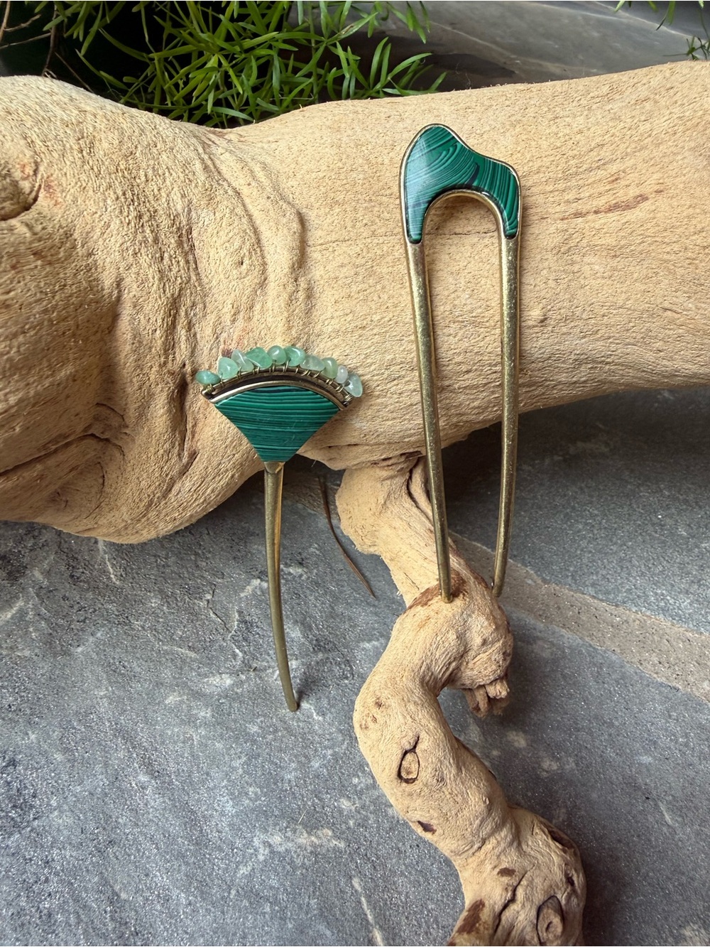 New🌟Free People- vintage Stone Hair Forks Pair with Brass-Tone Accents
